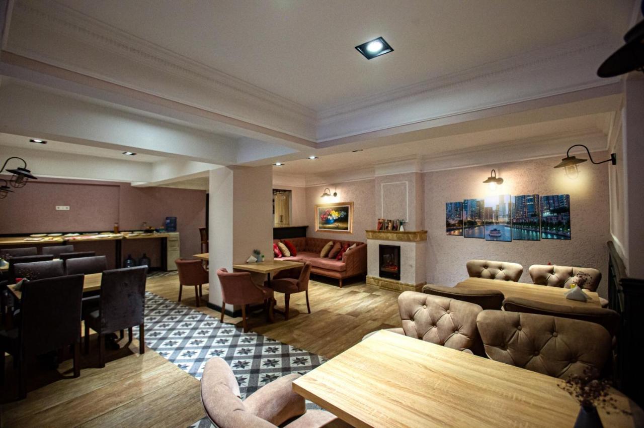 Comfort Hotel Taksim Estambul Exterior foto